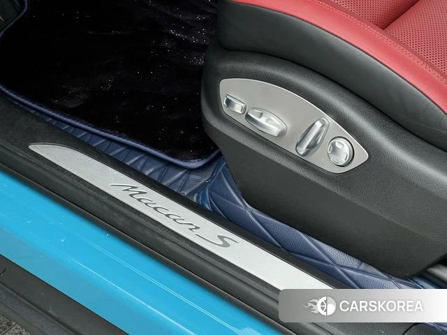 Porsche Macan 2019 Синий из Китая