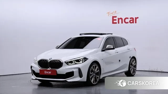 BMW 1 Series (F40) 2023 Белый из Кореи