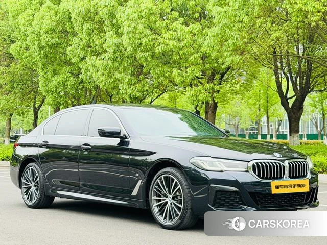BMW 5 series 2022 Черный из Китая
