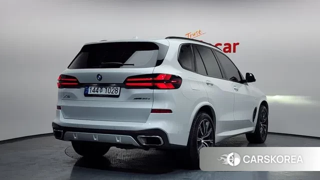 BMW X5 (G05) 2024 Белый из Кореи