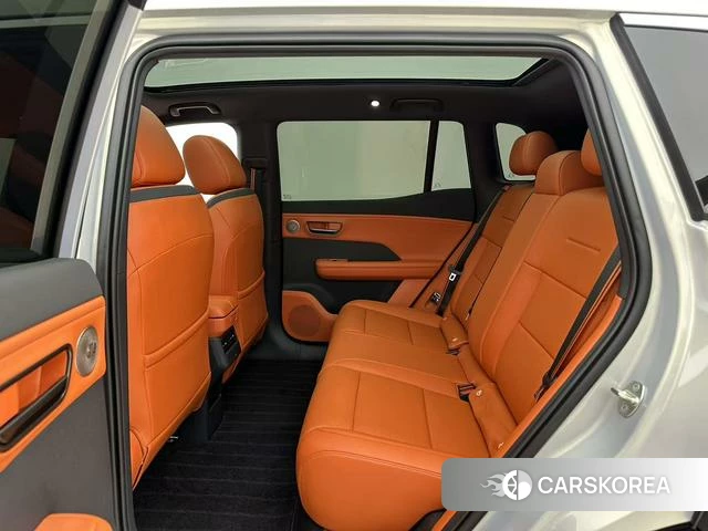 Toyota Platinum Wisdom 3X 2025 Серебристо-серый из Китая