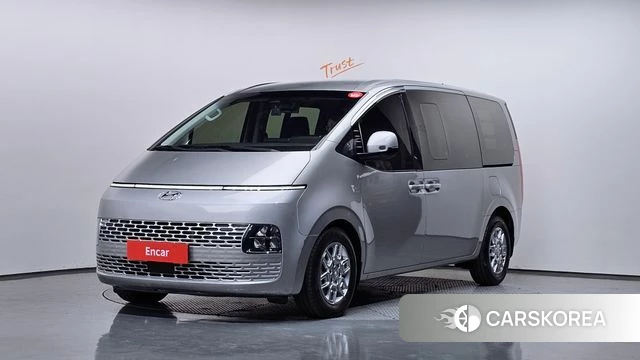 Hyundai Staria 2021 Серебряный из Кореи
