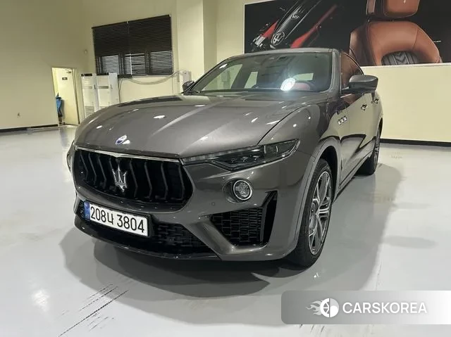 Maserati Levante 2023 Серый из Кореи