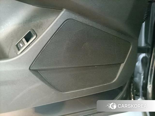 Audi Q4 e-tron 2025 Синий из Китая