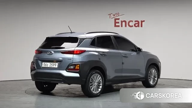 Hyundai Kona 2018 Светло-серебряный цвет из Кореи