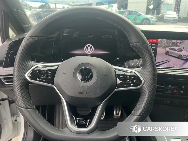 Volkswagen Golf 2024 Белый из Китая