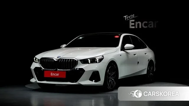 BMW 5 Series (G60) 2024 Белый из Кореи