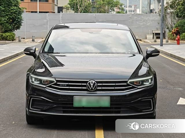 Volkswagen Magotan PHEV 2023 Черный из Китая