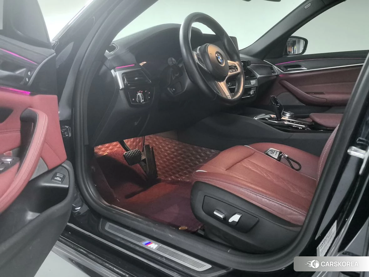 BMW 5 series 2021 Черный из Китая