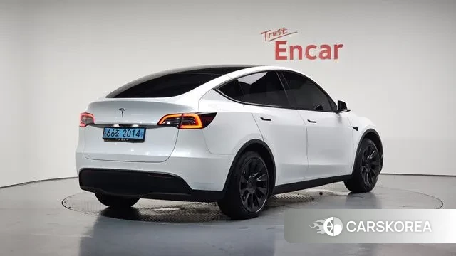Tesla Model Y 2021 Белый из Кореи