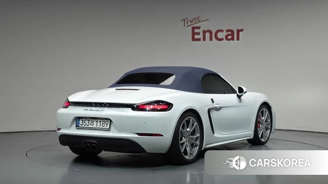 Porsche 718 Boxster 2020 Белый из Кореи