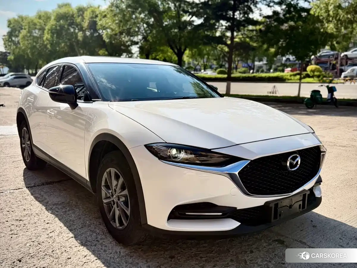 Mazda CX-4 2023 Белый из Китая