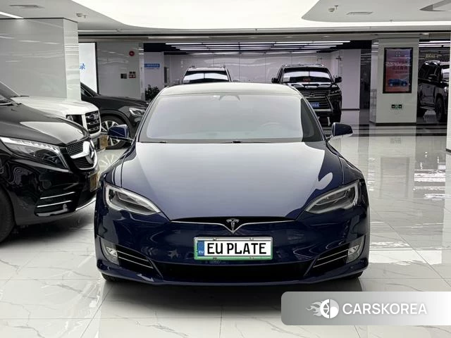 Tesla Model S 2019 Синий из Китая