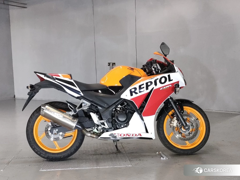 Проданный Honda CBR250R 2015 из Японии, фото 2