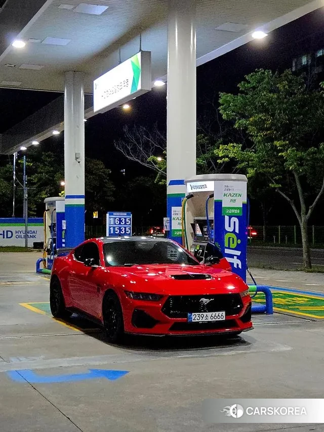 Ford Mustang 7th Generation 2024 Красный из Кореи