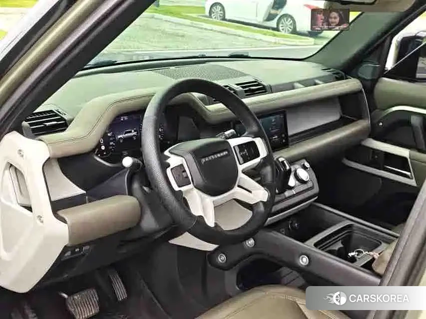 Skoda Land Rover Defender 2021 Зеленый из Китая
