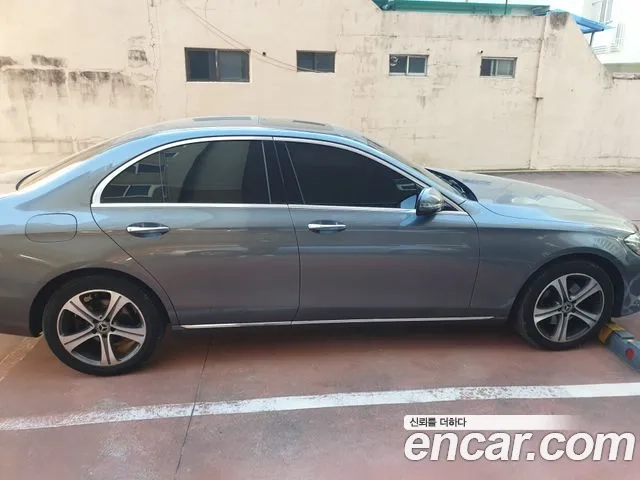 Mercedes-Benz E-Class W213 2019 Серый из Кореи