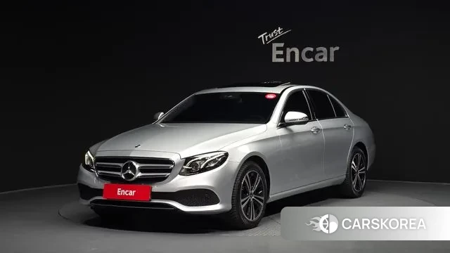 Mercedes-Benz E-Class W213 2020 Серебристо-серый из Кореи