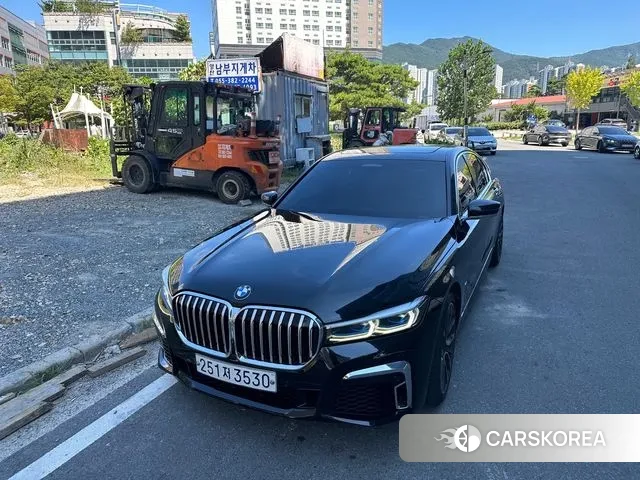 BMW 7 Series (G11) 2020 Черный из Кореи
