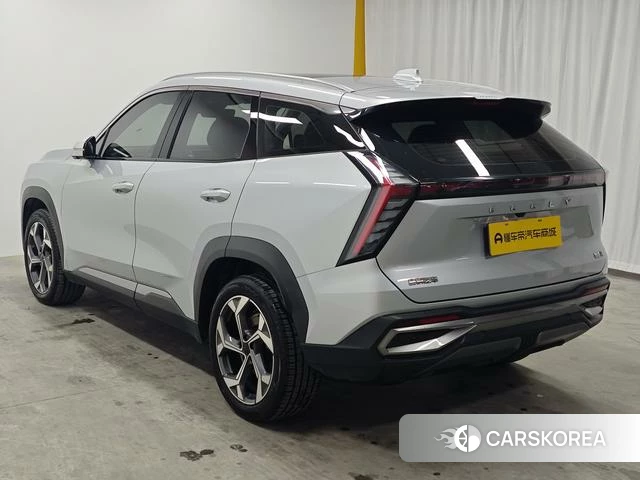 Geely Automobile Boyue L 2023 Серебристо-серый из Китая