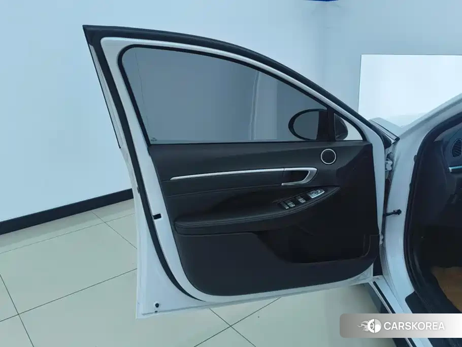 Hyundai Sonata 2021 Белый из Китая