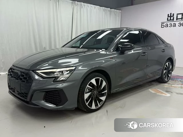 Audi A3 2023 Темно-серый из Китая