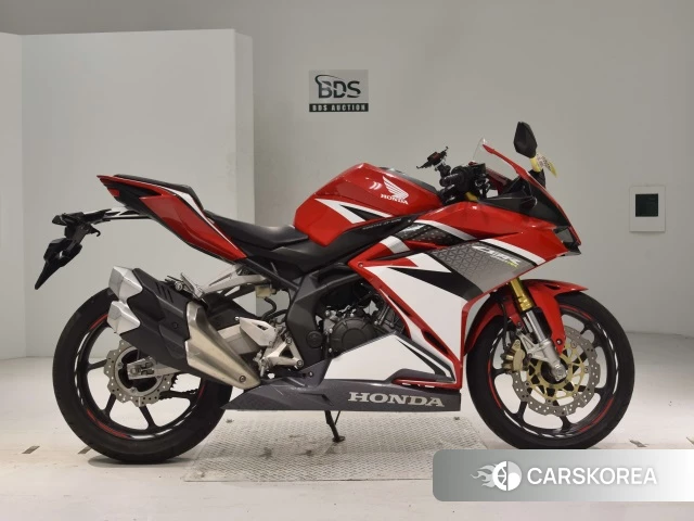 Проданный Honda CBR250RR 2017 из Японии