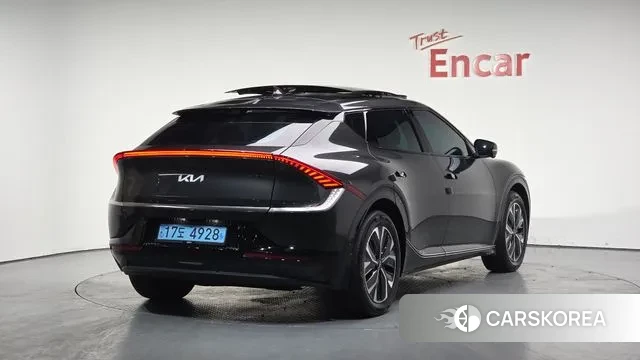 Kia EV6 2023 Серый из Кореи