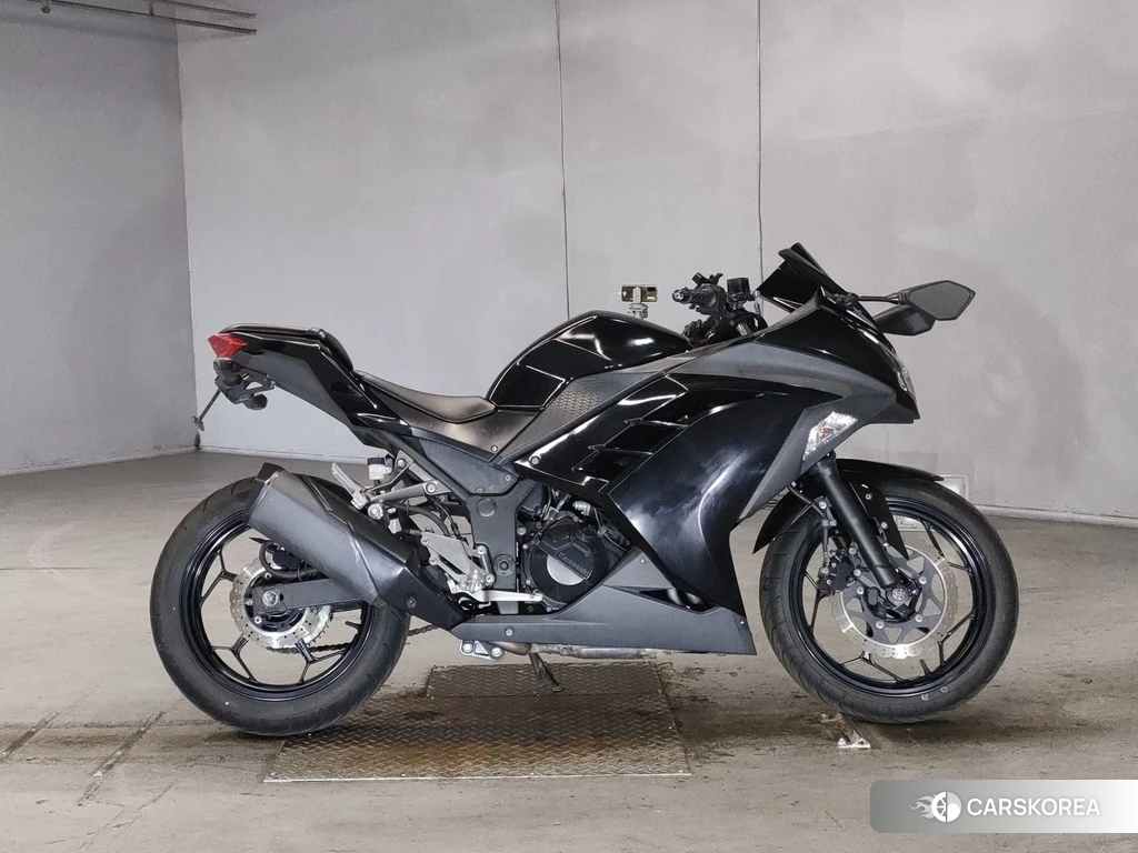 Проданный Kawasaki NINJA 250 2014 из Японии, фото 2