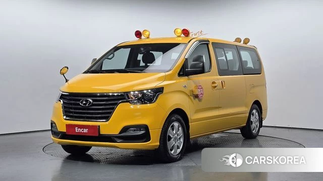 Hyundai The New Grand Starex 2021 Желтый из Кореи
