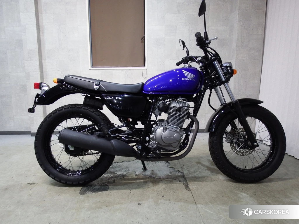 Проданный Honda CB223S 2015 из Японии