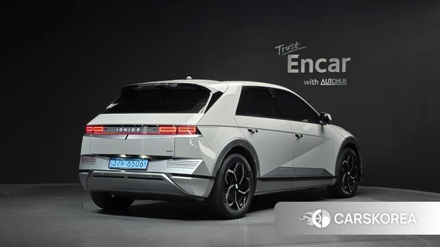 Hyundai Ionic 5 2023 Серебристо-серый из Кореи