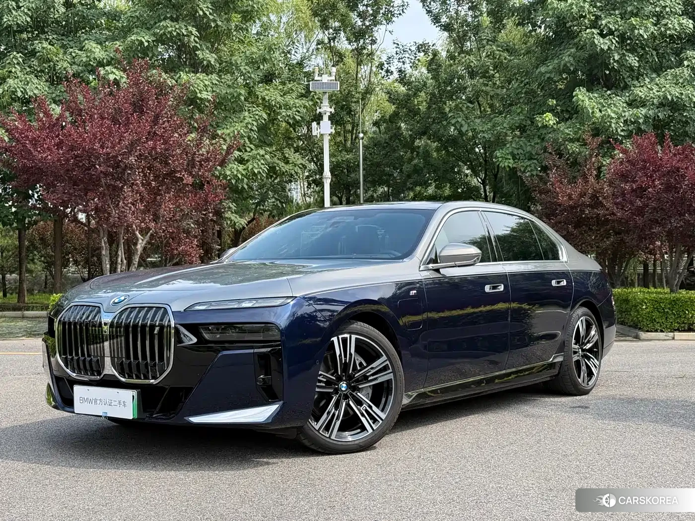 BMW i7 2025 Синий из Китая