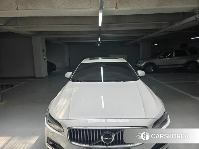 Volvo S90 2022 Белый из Кореи