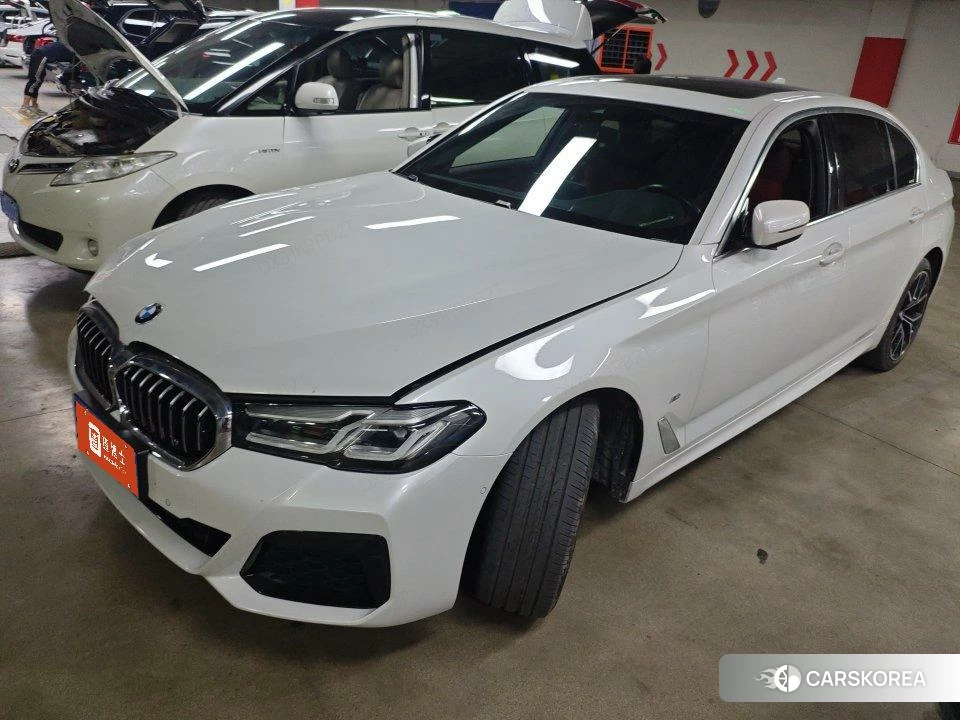BMW 5 series 2021 Белый из Китая