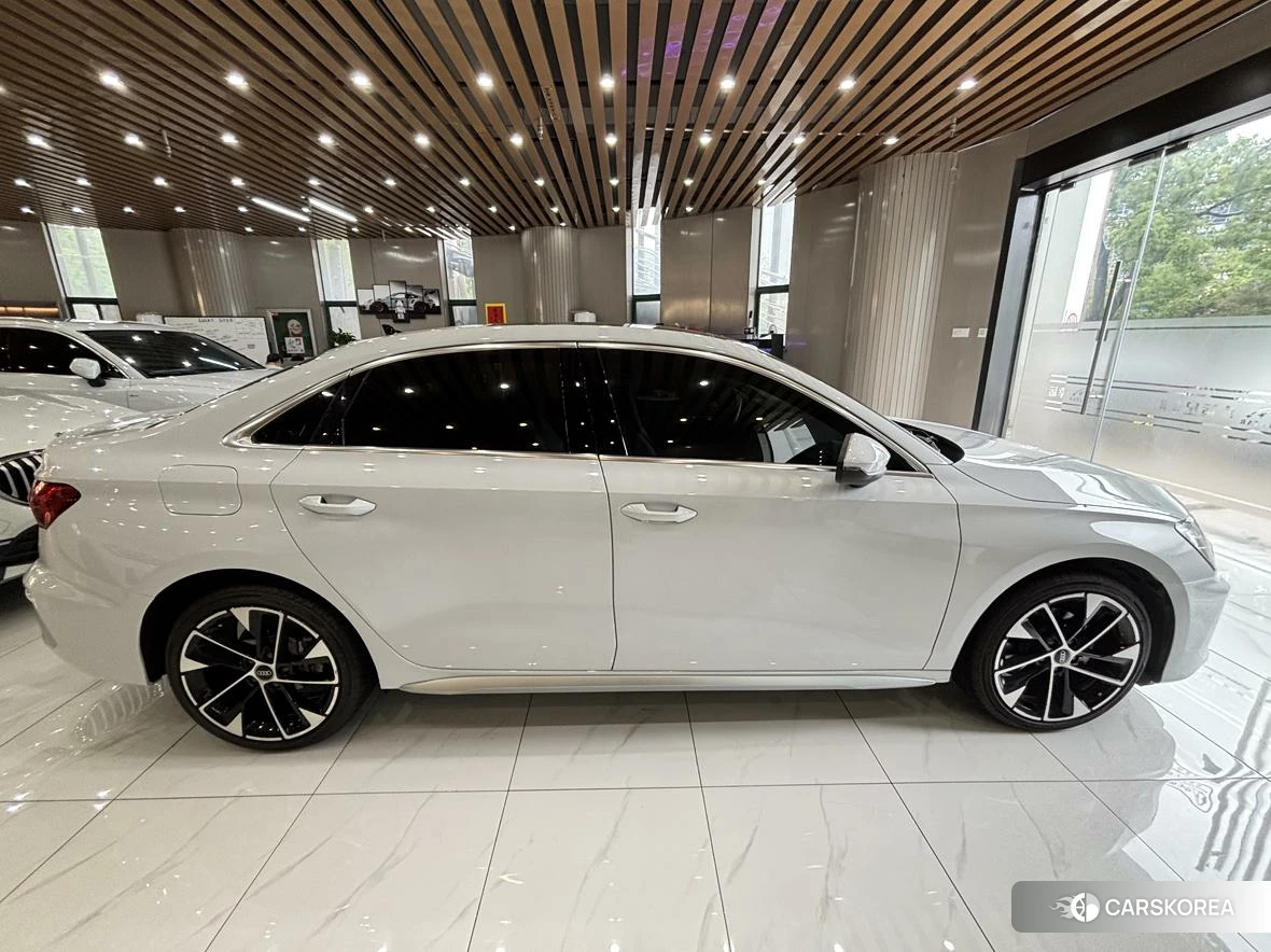 Audi A3 2022 Белый из Китая
