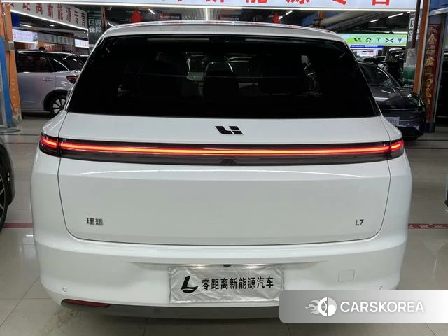 Ideal car Ideal L7 2023 Белый из Китая