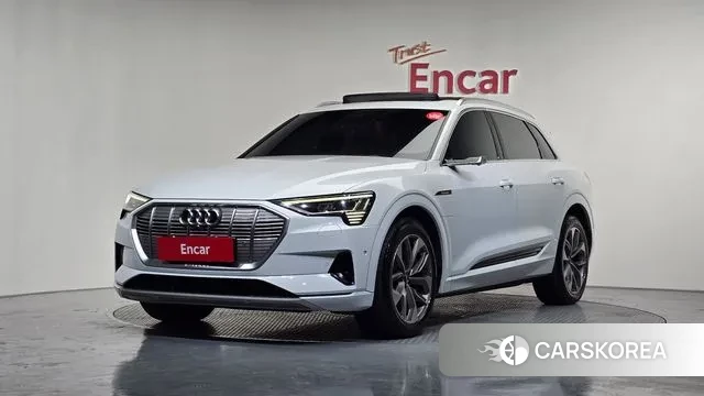 Audi e-Tron 2020 Белый из Кореи