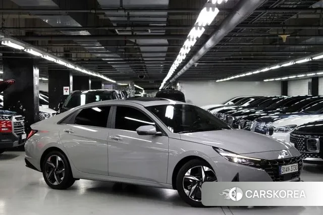 Hyundai The New Avante Hybrid (CN7) 2022 Серебристо-серый из Кореи