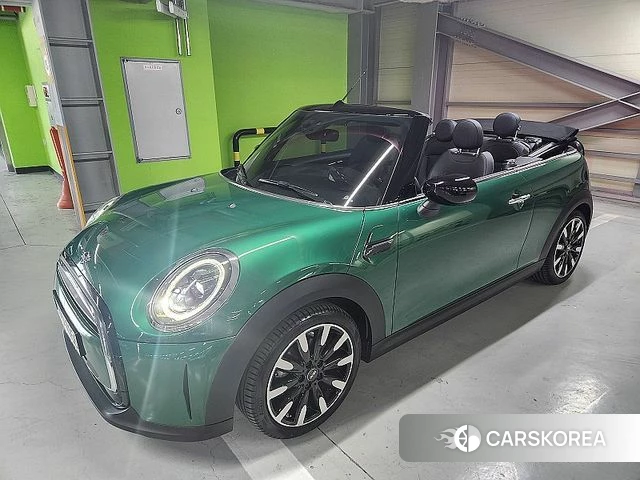 Mini Cooper Convertible 2022 Зеленый из Кореи