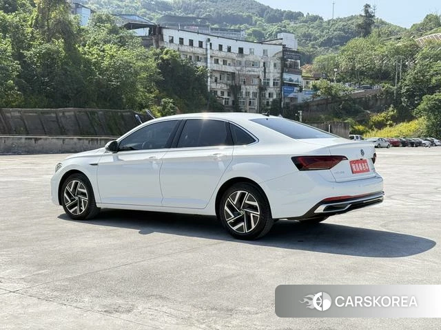 Volkswagen Sagitar 2024 Белый из Китая