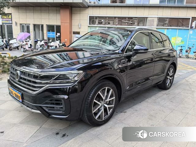 Volkswagen Touareg 2019 Черный из Китая