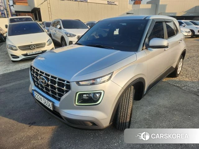 Hyundai Venue 2021 Серебристо-серый из Кореи