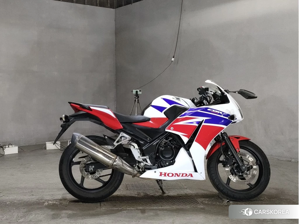 Проданный Honda CBR250R 2015 из Японии