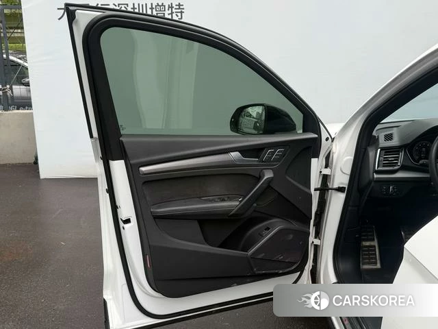 Audi Q5L Sportback 2024 Белый из Китая