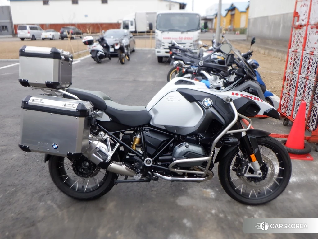 Проданный BMW R1200GS ADVENTURE 2017 из Японии
