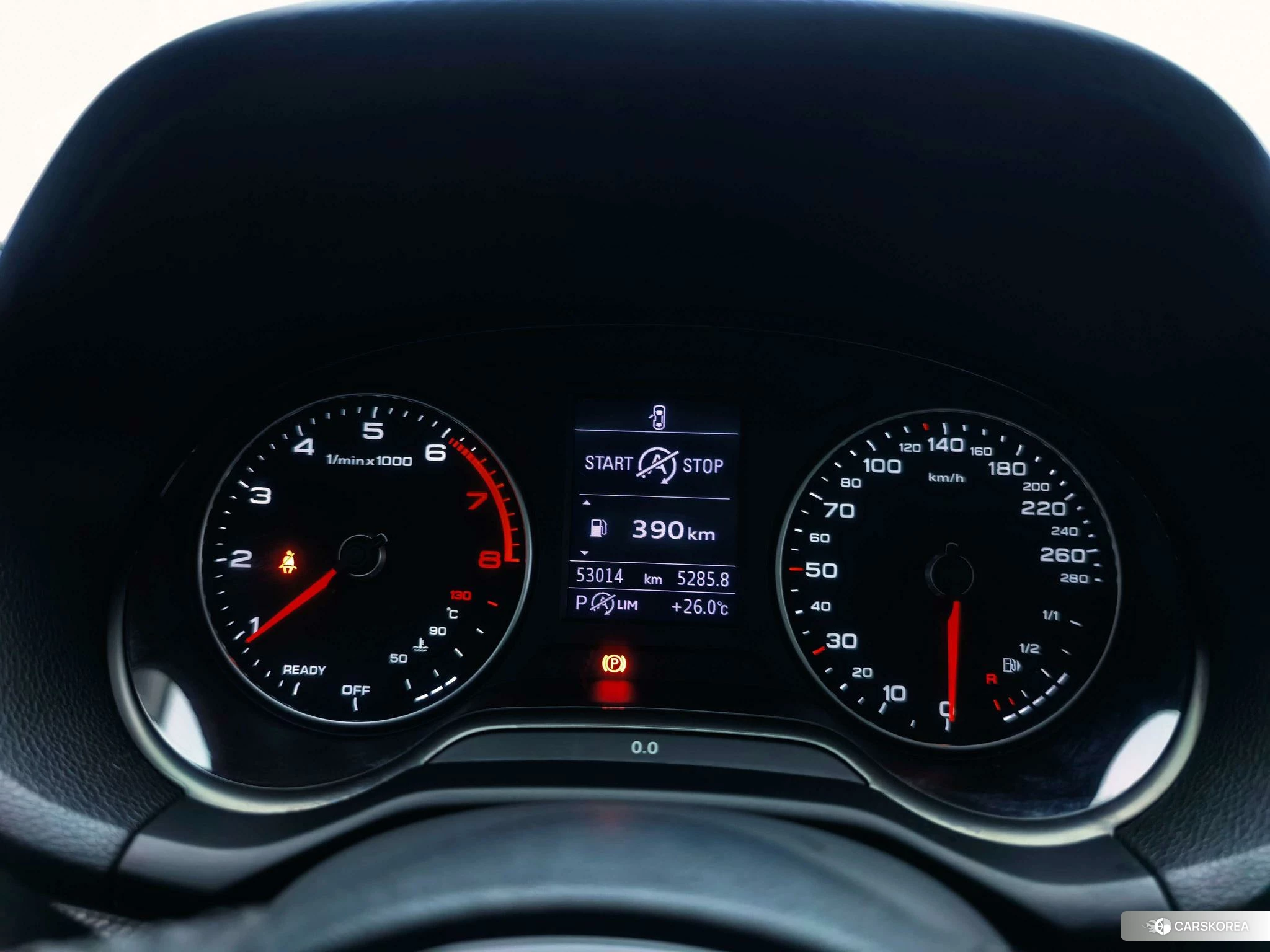 Audi Q2L 2020 Белый из Китая