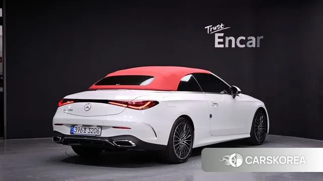 Mercedes-Benz CLE-Class C236 2025 Белый из Кореи