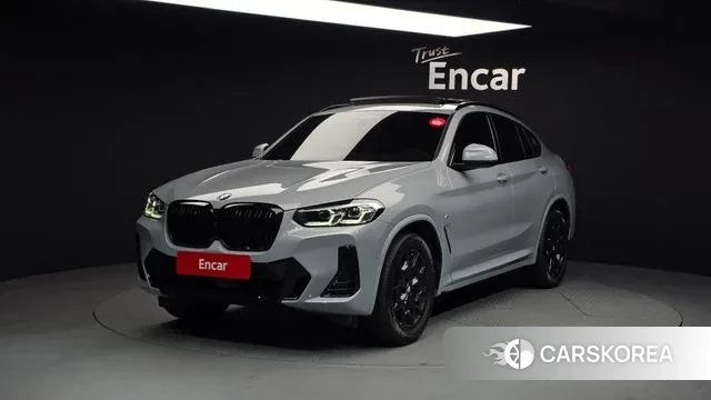 BMW X4 (G02) 2022 Светло-серебряный цвет из Кореи