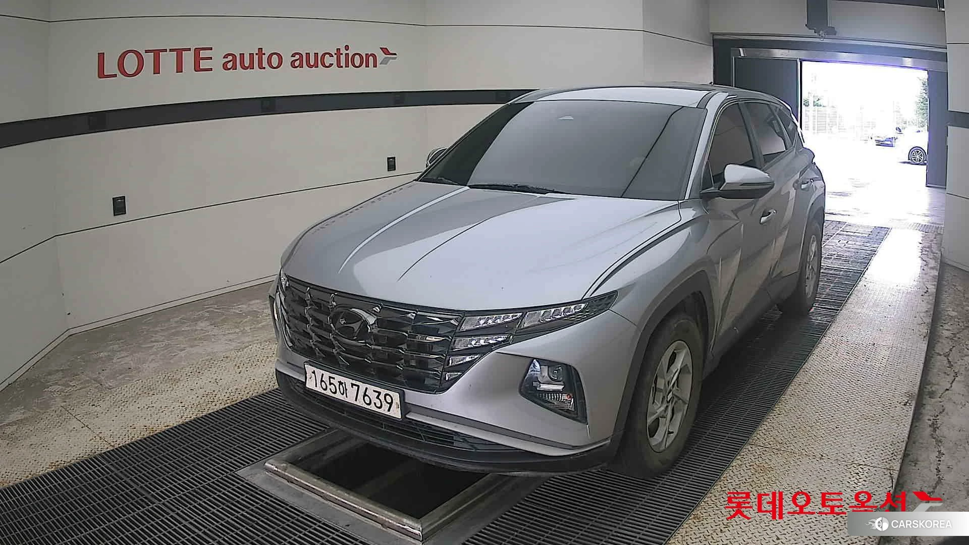 Hyundai Tucson 2022 Shimmering Silver Metallic из Кореи